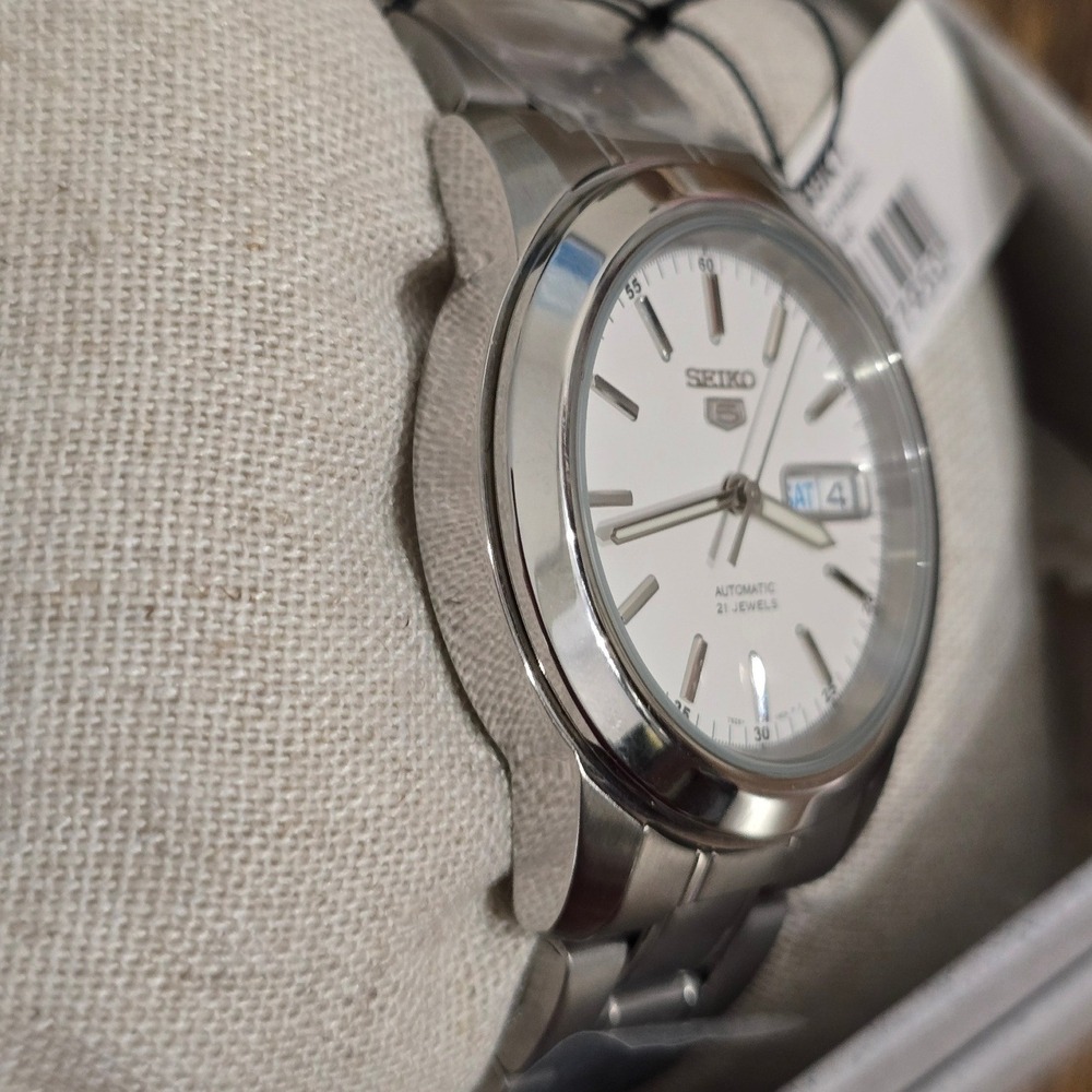 Seiko 5 SNKE49K1 39mm Automatic Watch White Dial Day Date 21 Jewels Box Office - Picture 11 of 11
